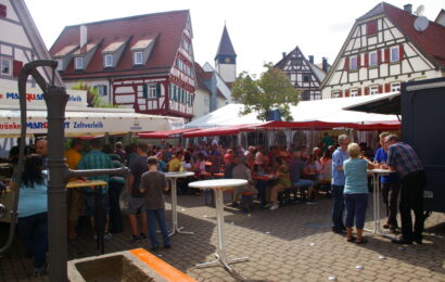 Bauernmarkt und Zwiebelkuchenfest